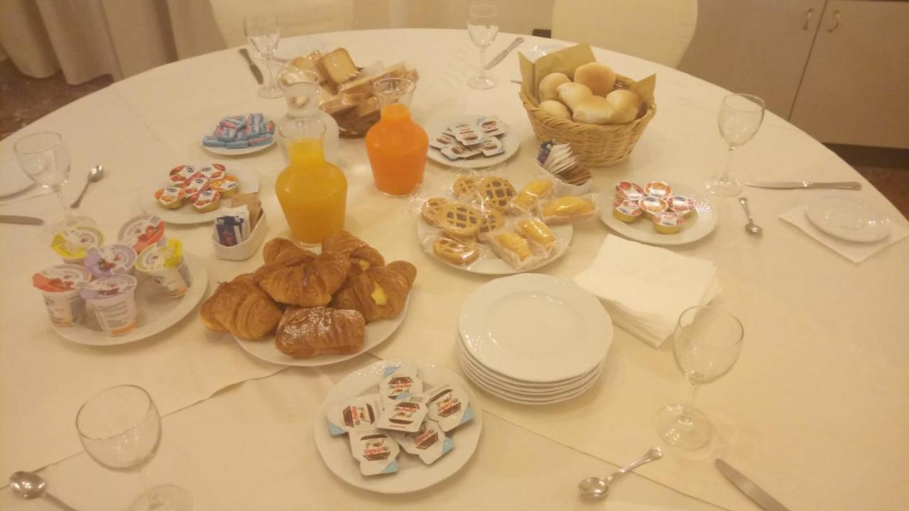 Hotel Primarosa Салсомаджоре Терме Екстериор снимка