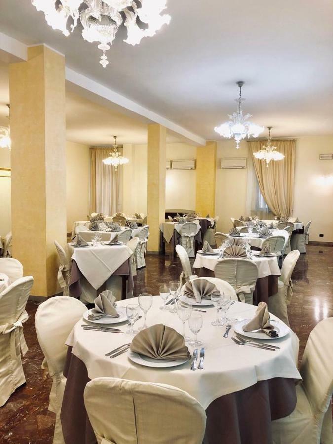 Hotel Primarosa Салсомаджоре Терме Екстериор снимка