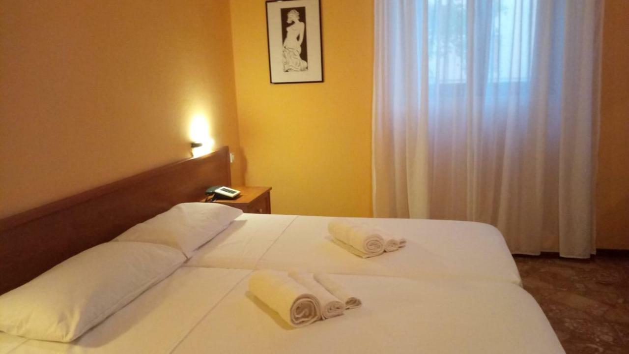Hotel Primarosa Салсомаджоре Терме Екстериор снимка