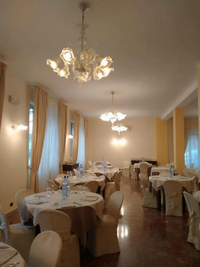 Hotel Primarosa Салсомаджоре Терме Екстериор снимка